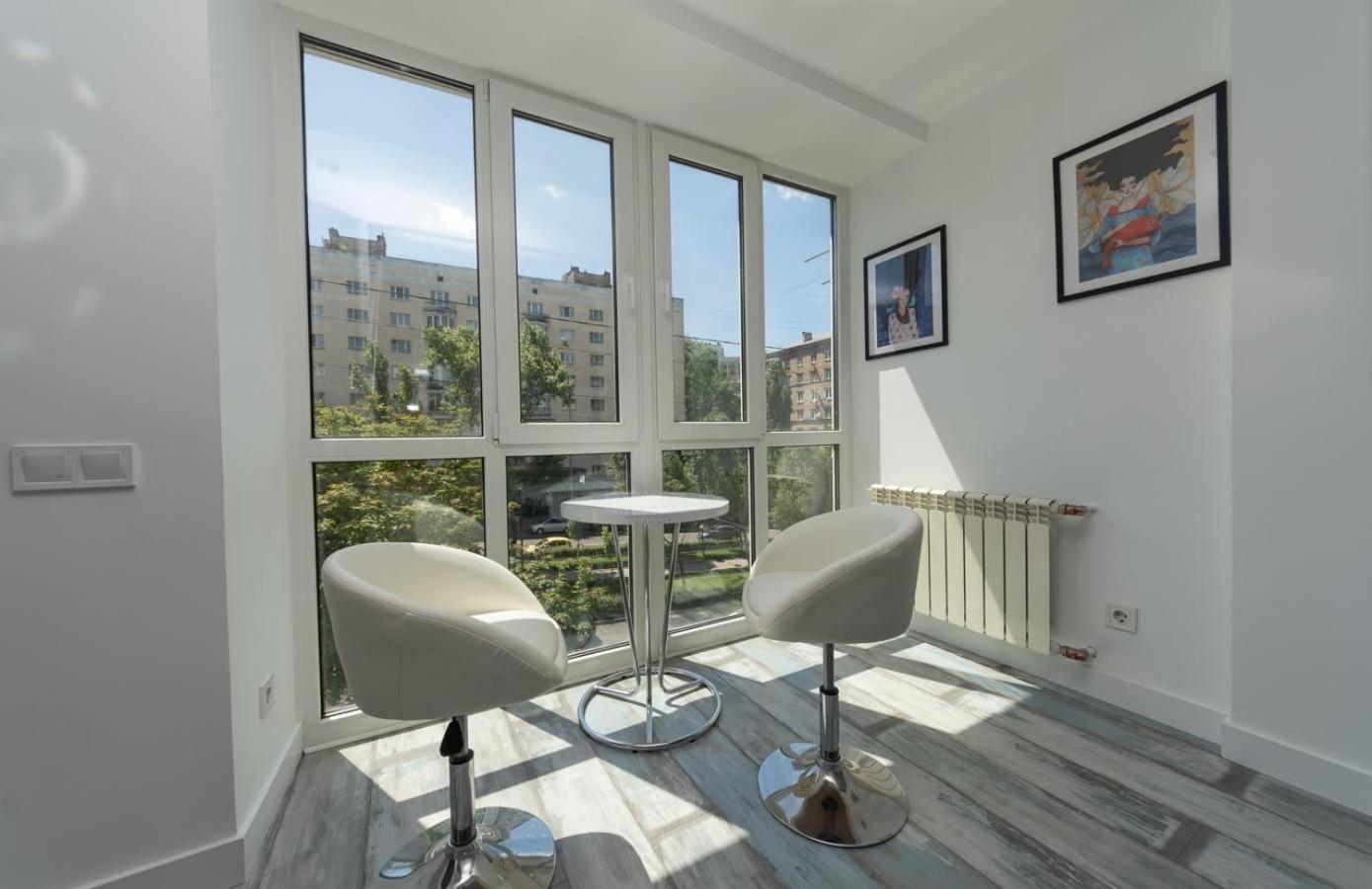 Апартаменты Flat24 On Lesi Ukrainki 3 Киев Экстерьер фото