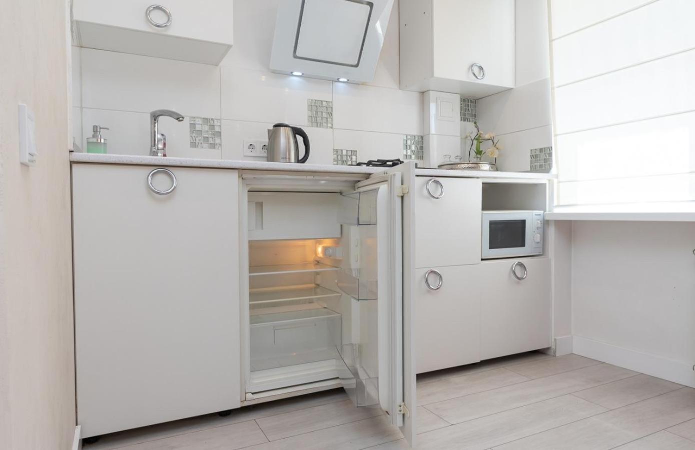 Апартаменты Flat24 On Lesi Ukrainki 3 Киев Экстерьер фото